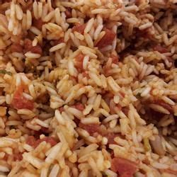 Este viernes de recetas cortas, tips y algo más, te enseñamos a preparar el arroz integral.un arroz cuyas propiedades alimenticias superan al arroz blanco, d. Arroz Rojo (Mexican Red Rice) | Recipe (With images ...