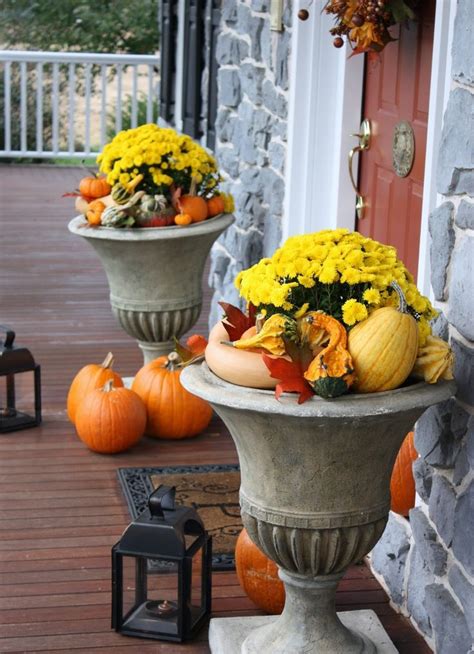 Thousands of products · new items added each week 41 Cozy Thanksgiving Porch Décor Ideas | DigsDigs