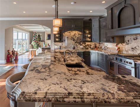 See more ideas about granite, grey granite, countertops. ELEGANT GREY AND WHITE KITCHEN Vintage White Granite with ...