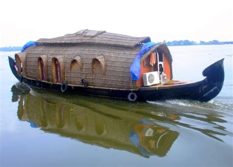 Amazing Houseboats 21 Pics