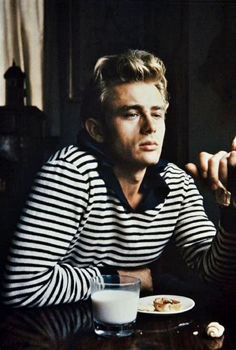 Dean's next starring role as an emotionally tortured teen in. Io non capisco: James Dean.