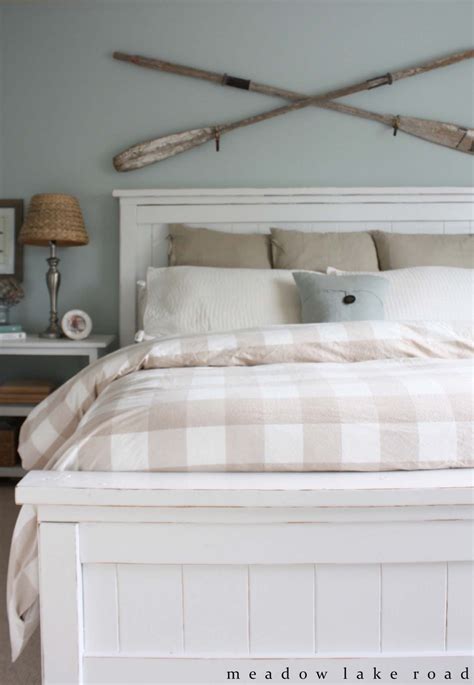 25 Insanely Cozy Ways To Decorate Your Bedroom For Fall Modern Lake