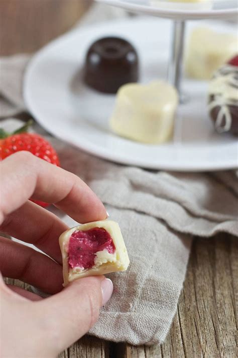 Erdbeer Pralinen selbstgemacht Rezept Sweets Lifestyle