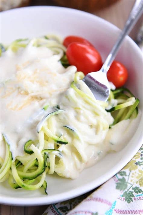 Authentic alfredo sauce does not contain cream, just butter and parmesan cheese. Creamy Homemade Alfredo Sauce Recipe | Mel's Kitchen Cafe