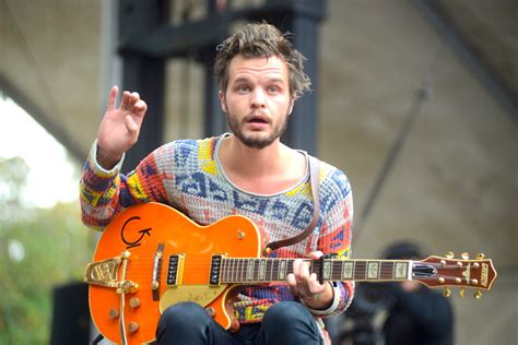 The Tallest Man On Earth A Quick Guide To His Life And Music Career