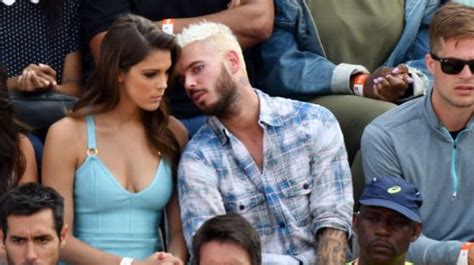 On lui avait d'abord prêté une relation avec matt pokora. La photo du bisou qui confirme qu'Iris Mittenaere et Kev ...