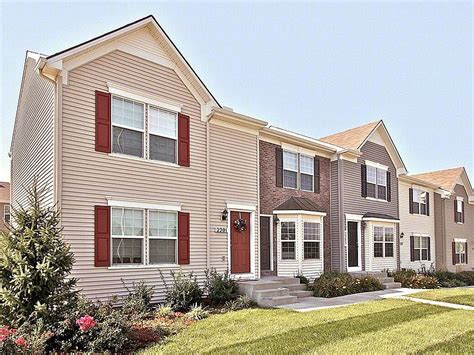 Parkway Oaks Townhomes And Duplexes Apartment Rentals Kansas City Mo Zillow