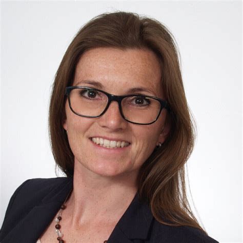 Sie finden detaillierte informationen über freiberger bank eg volks u raiffeisenbank: Tina Mehner - Betreuer Individualkunden - VR Bank ...