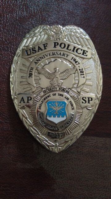 Collectibles And Art 2 Usaf Air Force Basic Security Police Badge