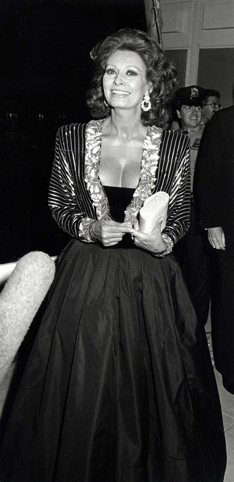 The Inspiring Evolution Of Sophia Loren Sofia Loren Divas Sophia