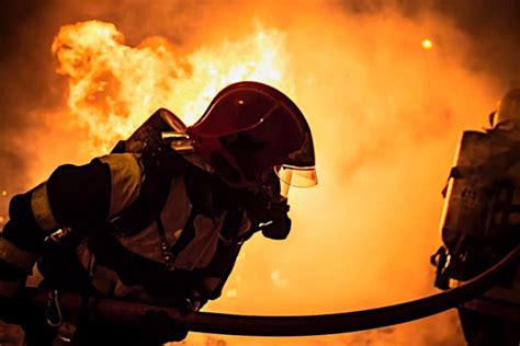 Total 70 Imagen Fond D écran Incendie Vn