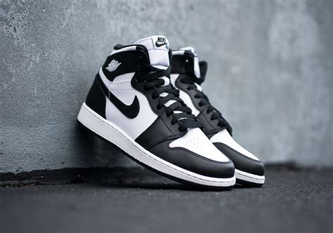 Air Jordan 1 Retro High Og Gs Blackwhite