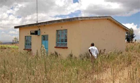 Maybe you would like to learn more about one of these? Woman Who Rejected Uhuru House Says She's Living in Fear ...