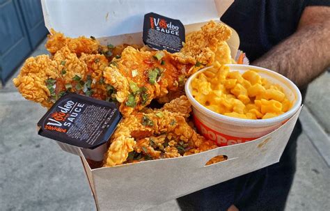 Can someone explain why all of a sudden everyone is freaking out over popeyes chicken sandwiches? popeyes chicken sandwich Archives - Foodbeast