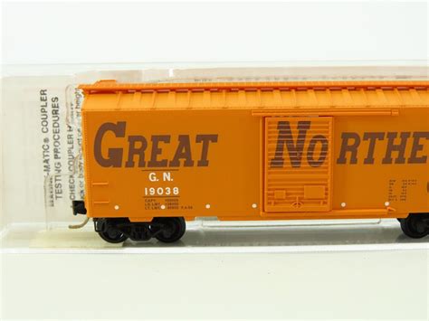 N Scale Micro Trains Mtl 20166 Gn Great Northern Circus Car 40 Box