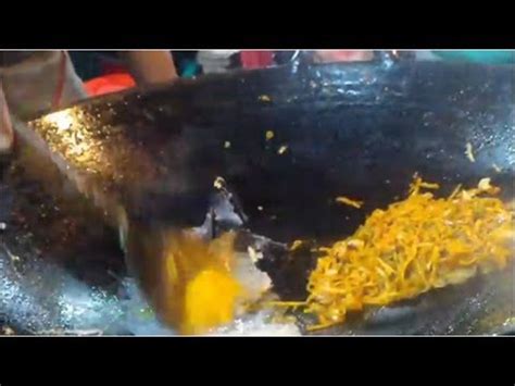 Mie kuah yang pas banget buat comfort food gw! Cara Masak Ifu Mie Goreng (Mie Telor) - YouTube