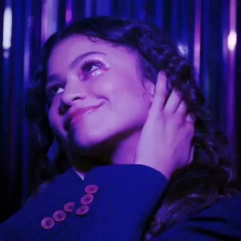 Zendaya's new show 'euphoria' has fans at the edges of their seats. All the"Euphoria" Makeup Looks From Season One & What They ...