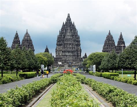 Prambanan Temple Historical Facts And Pictures The History Hub