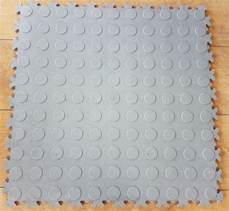 Die pvc fliesen federn die bewegungen ab und haben eine stoß dämpfende und entlastende wirkung auf wirbelsäule und gelenke. Werkstatt-Store - BlogWerkstatt-Store | Blog
