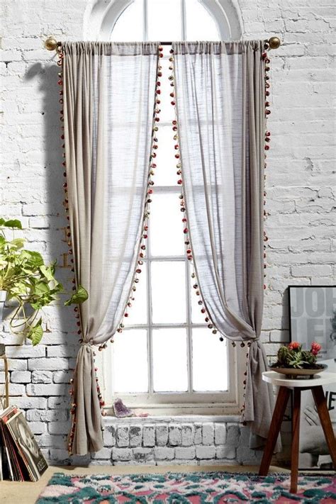 10 Romantic Bedroom Ideas For Couples In Love Archlux Urban Outfitters Curtains