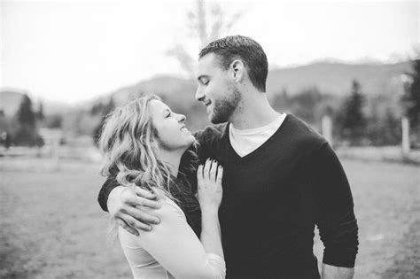 blog — samantha mcfarlen photographer outdoor couples photography outdoor couple photographer