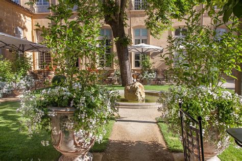 El aire acondicionado funciona bien y no hace. Hôtel et Centre d'Art Aix-en-Provence - Hôtel de Caumont ...