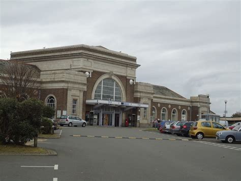 Margate Railway Station © Stacey Harris Geograph Britain And Ireland