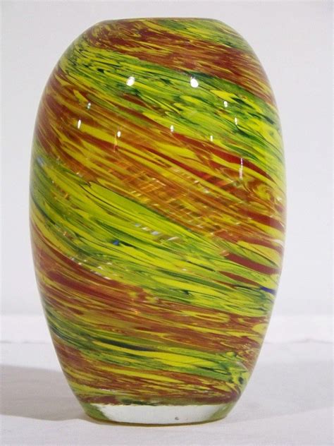3 Thick Murano Art Glass Swirl Design Vase May 19 2012 Kandm Auction Liquidation Sales Ltd