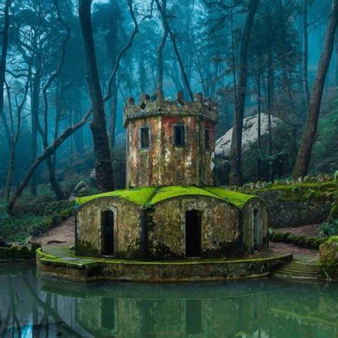 23 Beautiful Abandoned Places