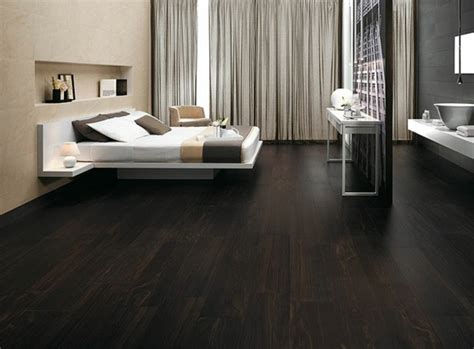 Make sure it reflects your style; Fliesen in Holz Optik - Ideen für stilvollen Bodenbelag
