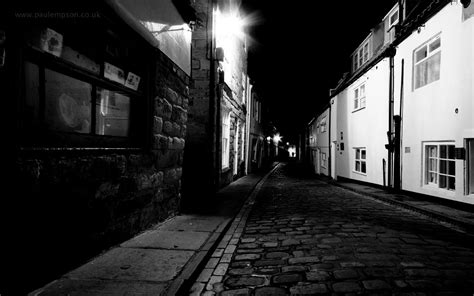 Picture Of A City Street At Night Free Download Wallpaper