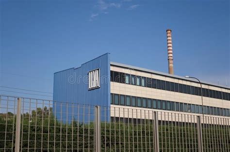 The explosions happened during the shutdown of blast furnace no.1 but did not cause any fatalities. Stahlwerk Ilva In Taranto, Italien Redaktionelles Foto ...