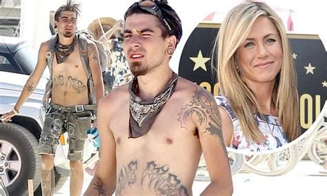 Jennifer Anistons Half Brother Aj Is A Tattooed Punk Half Sibling Of
