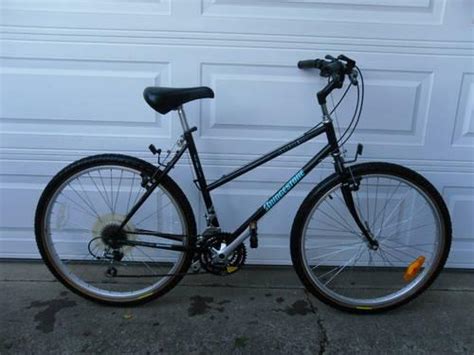 For commuters riding road bikes, this 700cc skinny bicycle tire from continental represents a the most important split in bike tires to look for is that between clincher tires and tubeless tires. '90s Women's Bridgestone City Limit CB-1 for Sale in Salem ...