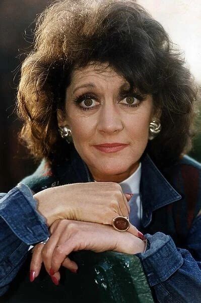 Amanda Barrie Actress Coronation Street Our Beautiful Pictures Are