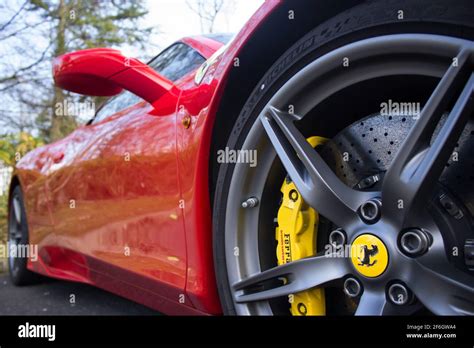 Ferrari Brake Caliper Fotos E Imágenes De Stock Alamy