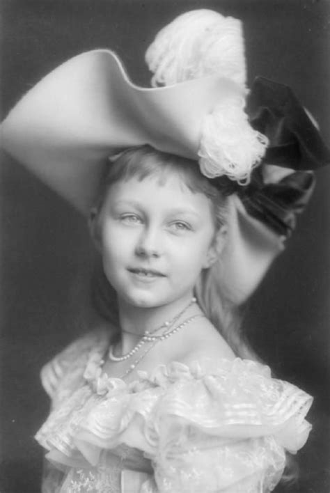 Label qs:lde,porträt der prinzessin charlotte von preußen, später als alexandra fjodorowna kaiserin von russland. label qs:lru,«портрет принцессы шарлотты фон пройссен позже, как александра федоровна императрица россии». Prinzessin Viktoria Luise von Preussen. Late 1890s. (With ...