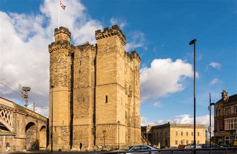 Learn how our team of senior health care professionals can work with you, your family and your personal physician to create a personalized plan. The Castle Keep - Newcastle upon Tyne - Arrivalguides.com