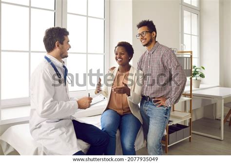 115807 Doctor Office Visit Images Stock Photos And Vectors Shutterstock