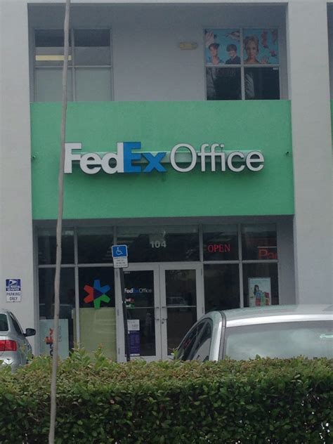 FedEx Office - Doral Florida - 1450 NW 87th Ave 33172 - Print & Ship