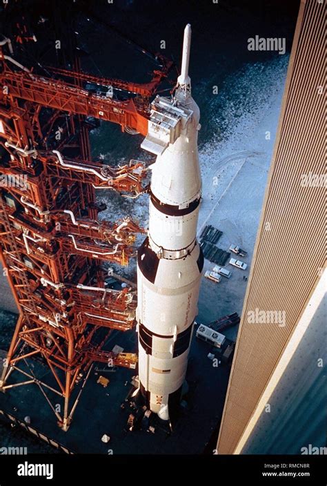 Apollo 13 Rocket Launch Hi Res Stock Photography And Images Alamy