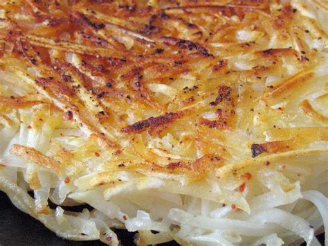 Butter will get you golden brown and delicious, and it'll take long enough that the patty will dry. These hash browns will keep your secrets. | Frozen ...