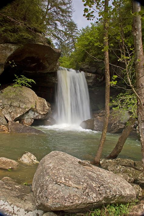 8 Cool Reasons To Visit This Waterfall Swimming Hole In Kentucky