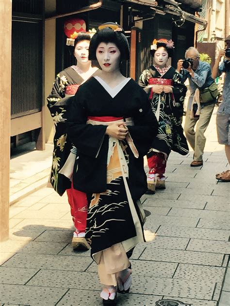 geisha in gion neighbourhood in kyoto geisha japan japanese costume kimono japan
