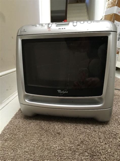 Unsure of the right type of microwave for you? Whirlpool corner microwave oven | in Shepherds Bush ...
