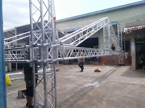 Steel trusses can also be efficiently used along with concrete slabs in buildings and bridges by mobili mobilisin sing g composite action between structural steel and concrete. Tourgo Spigot Aluminum Light Steel Roof Truss Design ...