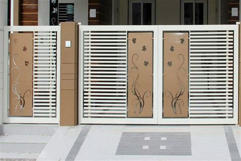 See more ideas about gate design, modern gate, small house design. Door idea | Front gate design, Iron gate design, Main gate ...
