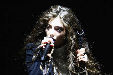 lorde to curate ‘hunger games mockingjay soundtrack speakeasy wsj