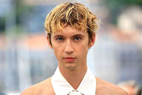 Troye Sivan Reveals He S Become More Kink Positive Since Realizing Sex Is Inherently