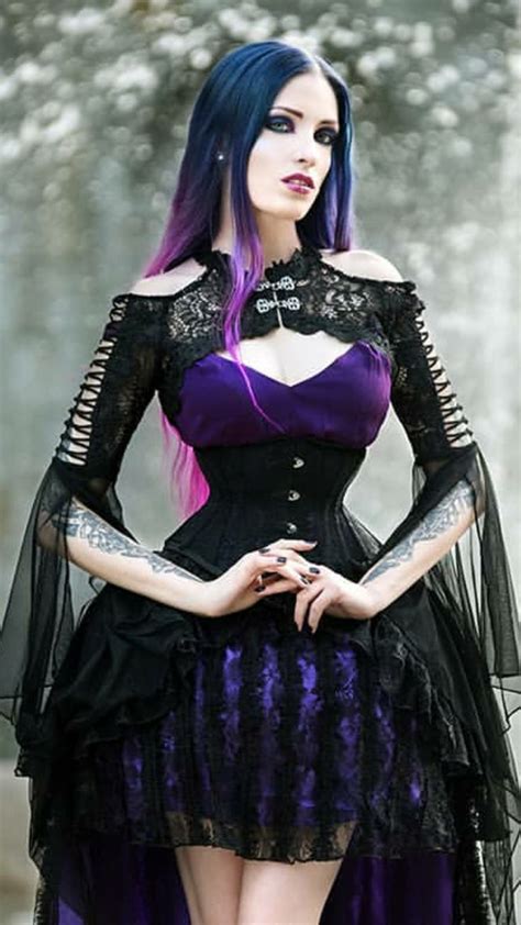 Pin By Gw On Gothic Victorian Gothic Outfits Fashion Gothic Fashion